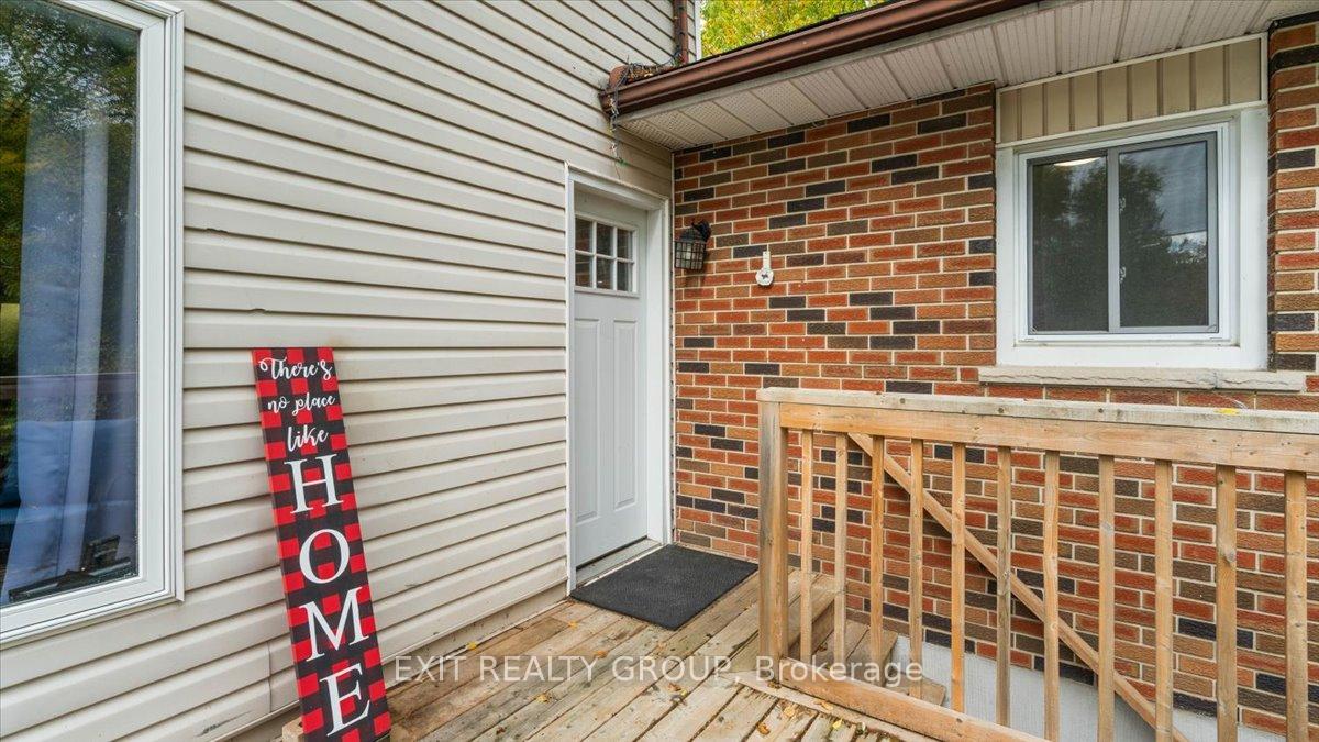 Photo 2 of 44 Hillcrest Drive, Quinte West, Murray Ward — HOMEH