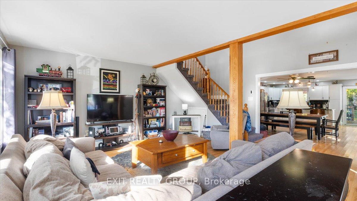 Photo 6 of 44 Hillcrest Drive, Quinte West, Murray Ward — HOMEH