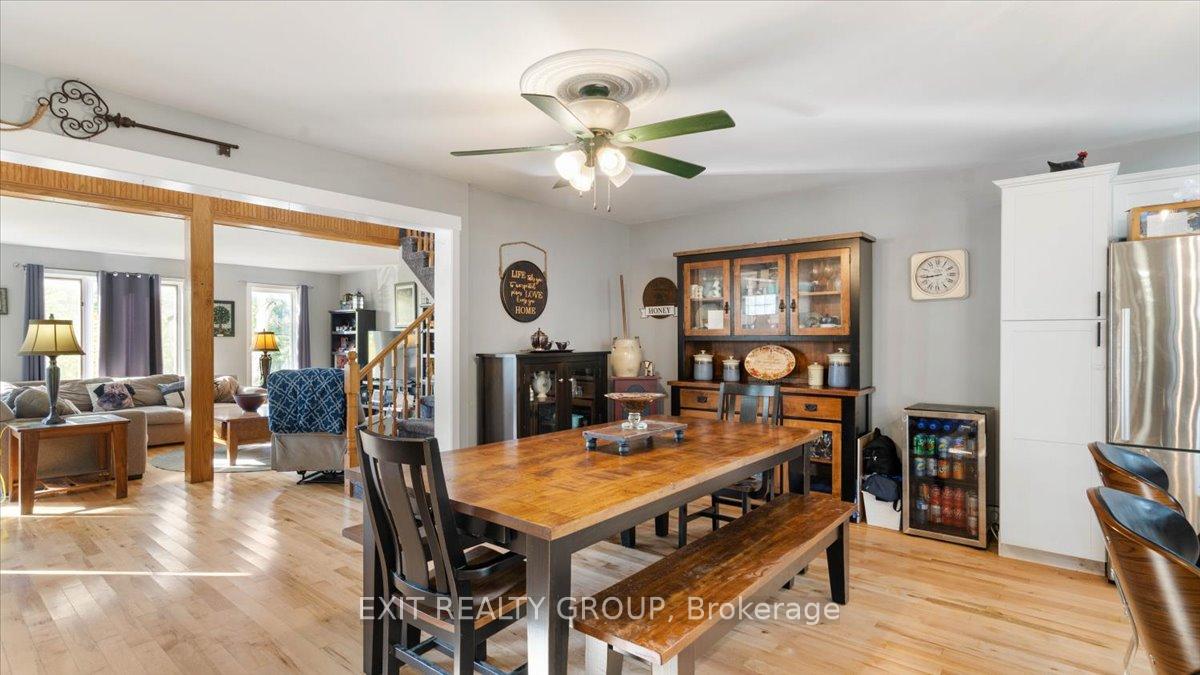 Photo 12 of 44 Hillcrest Drive, Quinte West, Murray Ward — HOMEH