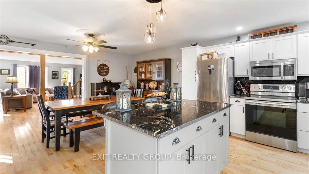 Photo 17 of 44 Hillcrest Drive, Quinte West, Murray Ward — HOMEH