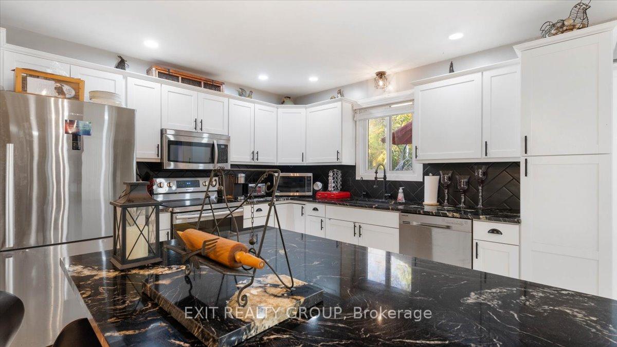 Photo 19 of 44 Hillcrest Drive, Quinte West, Murray Ward — HOMEH