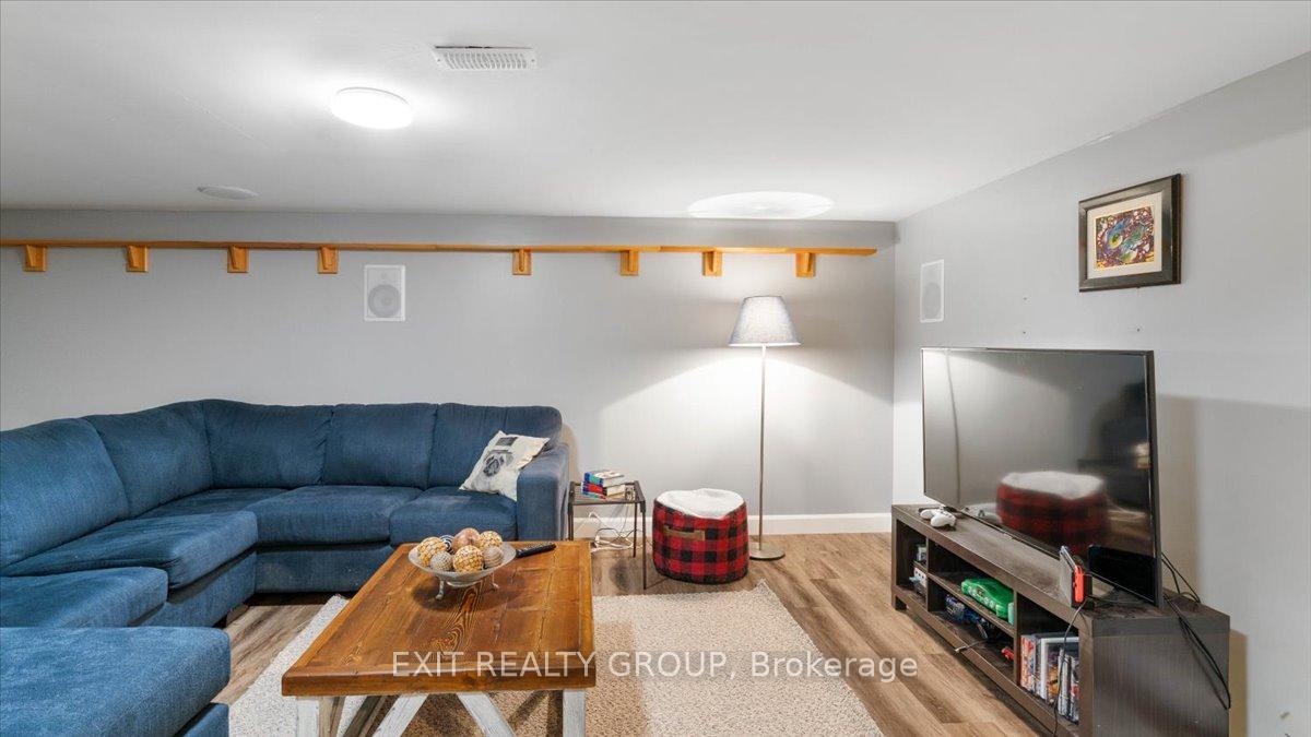Photo 35 of 44 Hillcrest Drive, Quinte West, Murray Ward — HOMEH