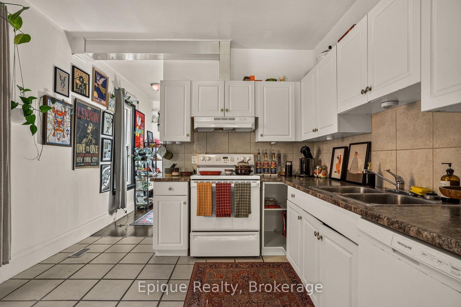 Photo 7 of 170 Emerald Street S, Hamilton, Stinson — HOMEH