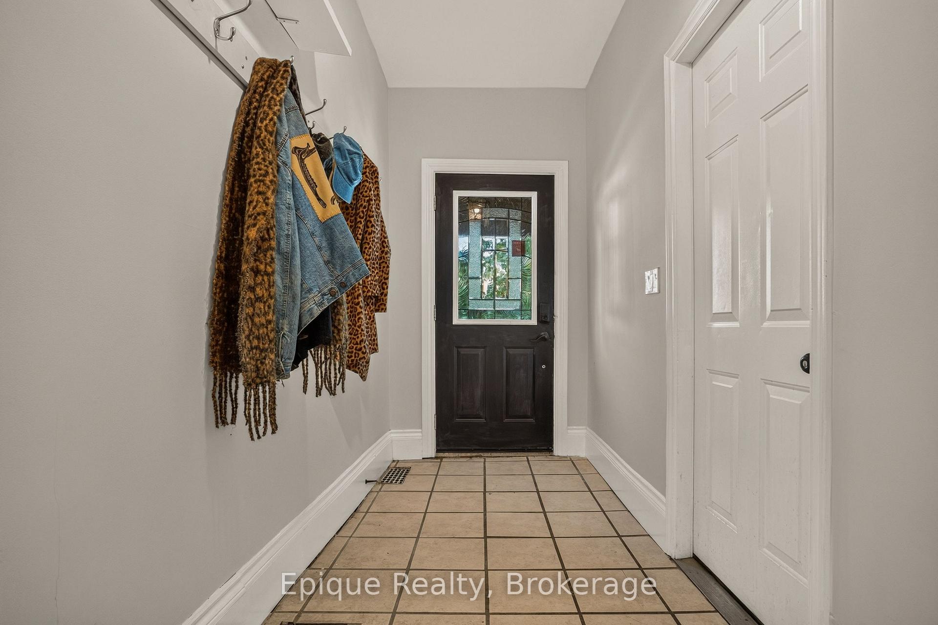 Photo 13 of 170 Emerald Street S, Hamilton, Stinson — HOMEH