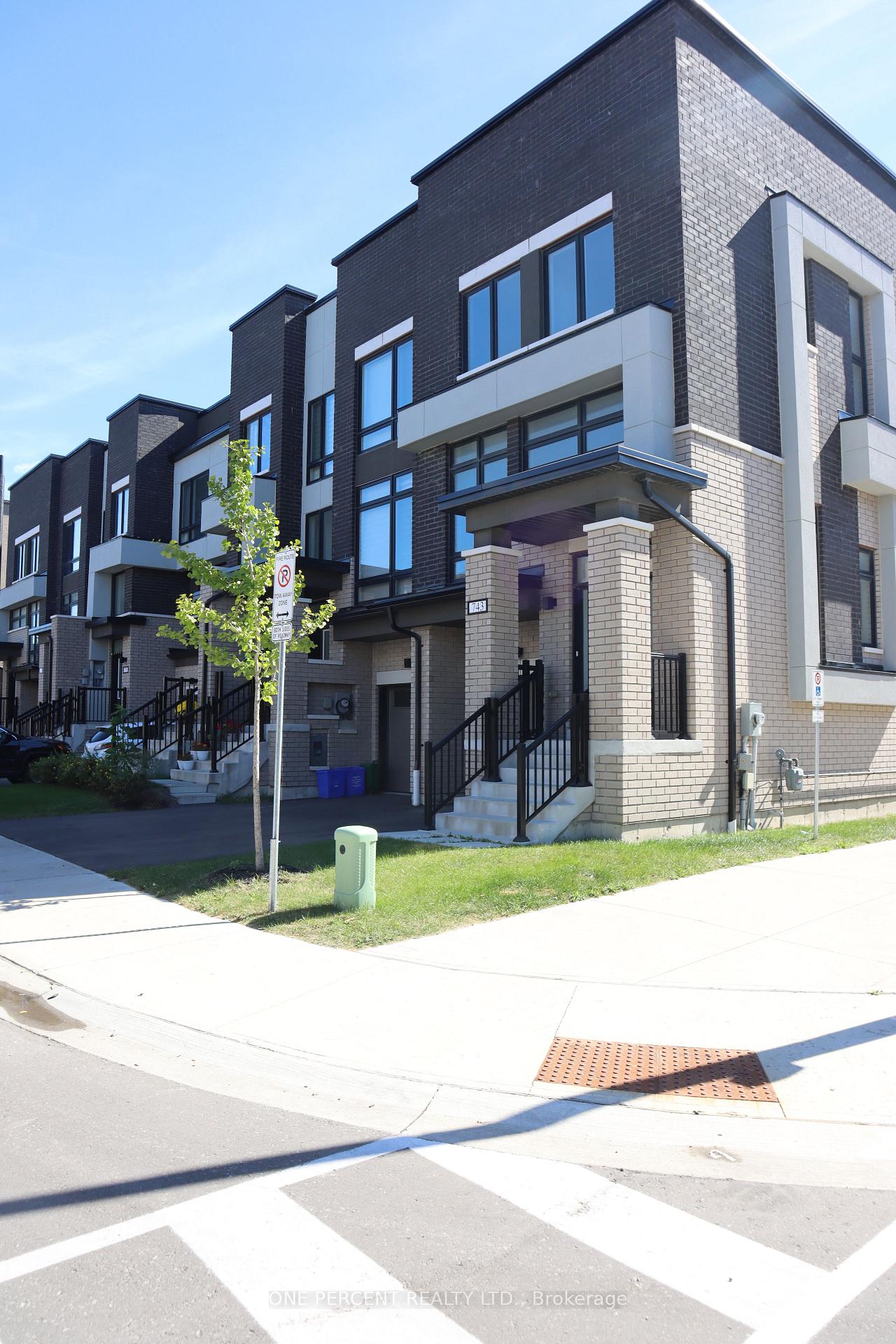 Photo of 743 Stanstead Path