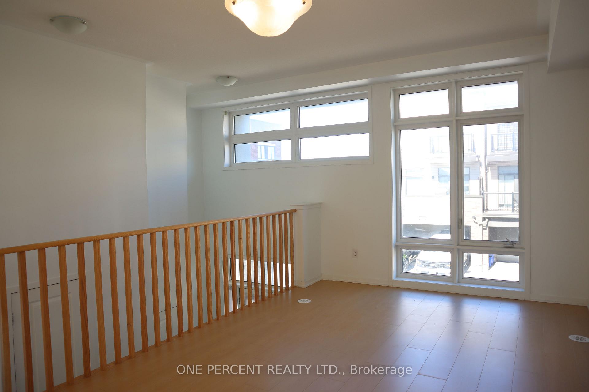 Photo 13 of 743 Stanstead Path, Oshawa, Samac — HOMEH