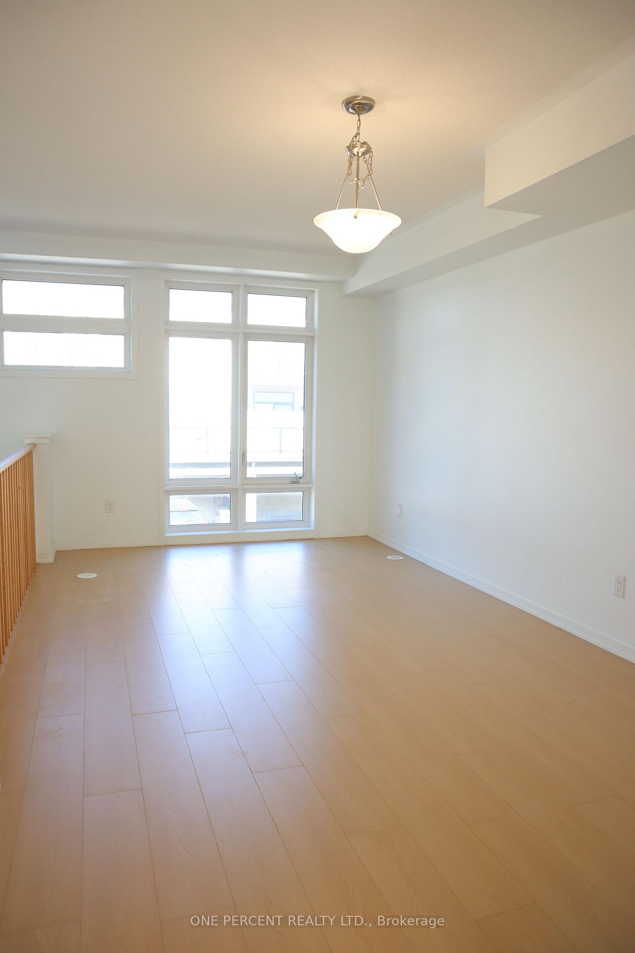 Photo 15 of 743 Stanstead Path, Oshawa, Samac — HOMEH