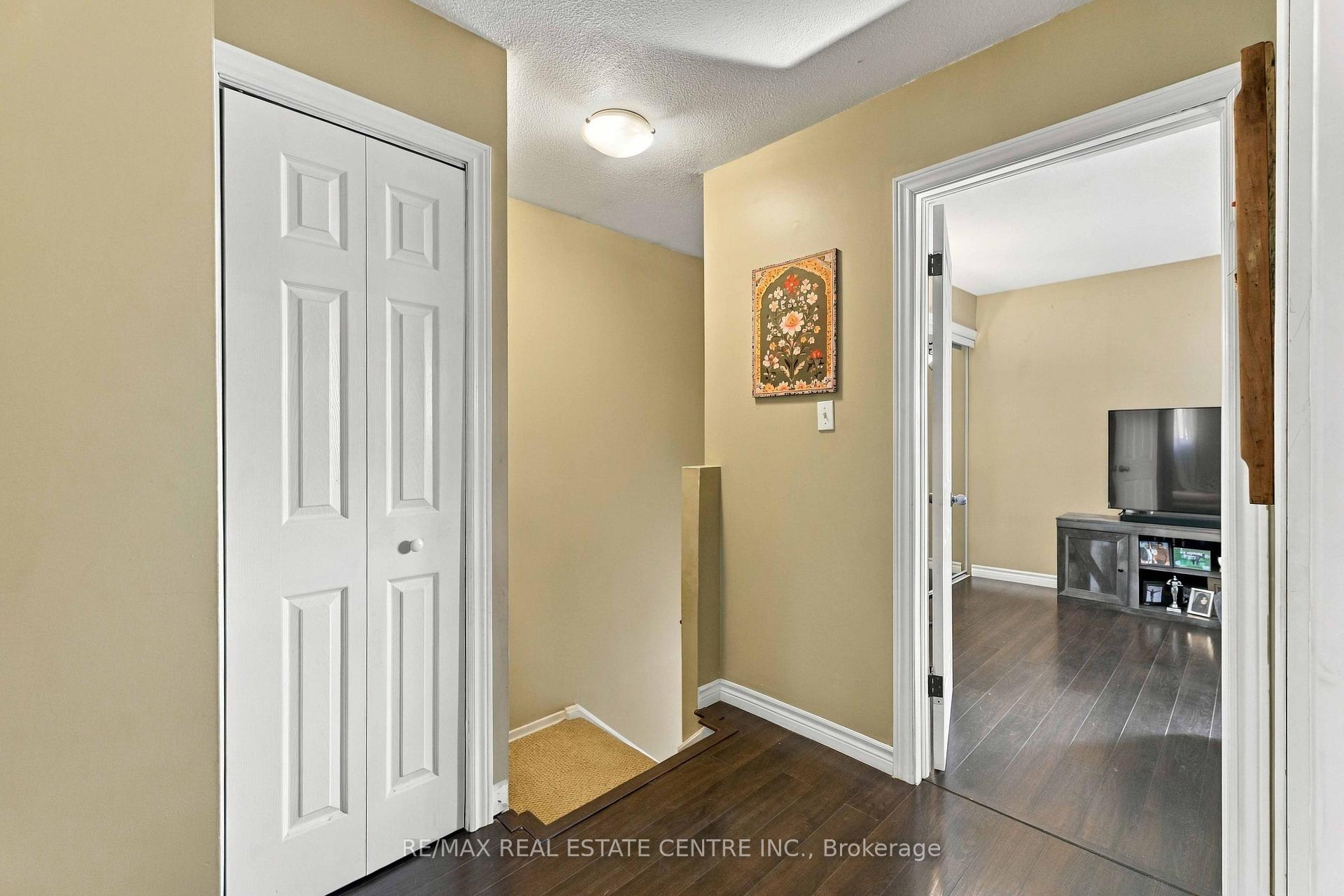 Photo 20 of Unit 4, 899 Stone Church Road E, Hamilton, Quinndale — HOMEH