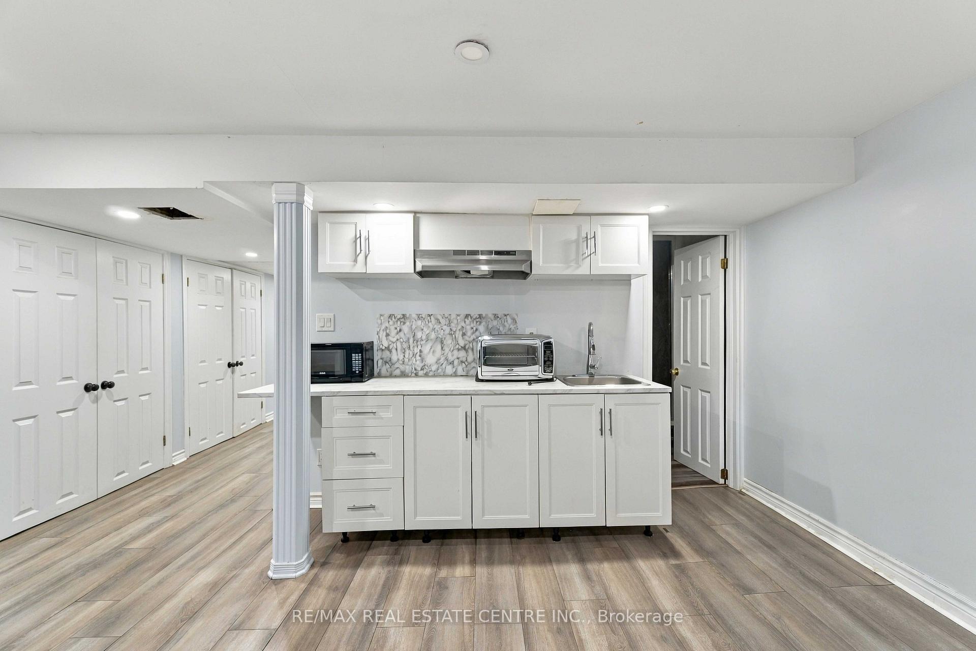Photo 23 of Unit 4, 899 Stone Church Road E, Hamilton, Quinndale — HOMEH