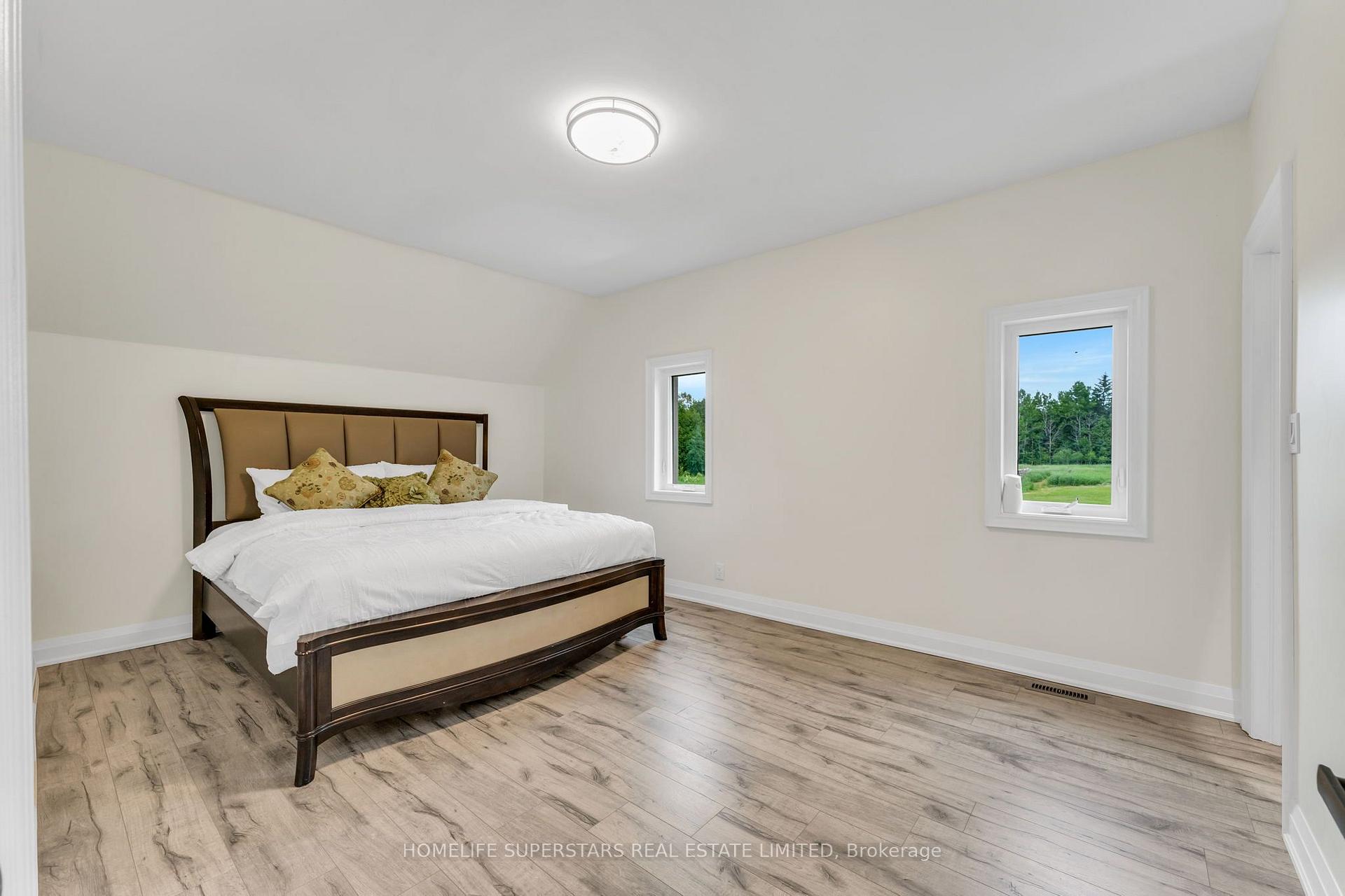 Photo 10 of 689 Northline Road, Kawartha Lakes, Somerville — HOMEH
