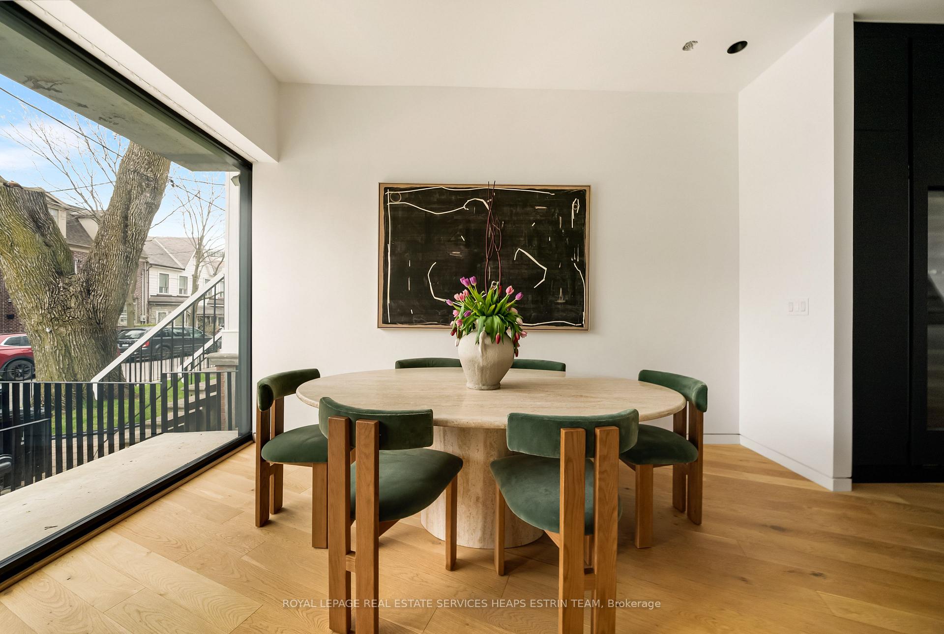 Photo 4 of 44 Foxley Street, Toronto, Trinity-Bellwoods — HOMEH