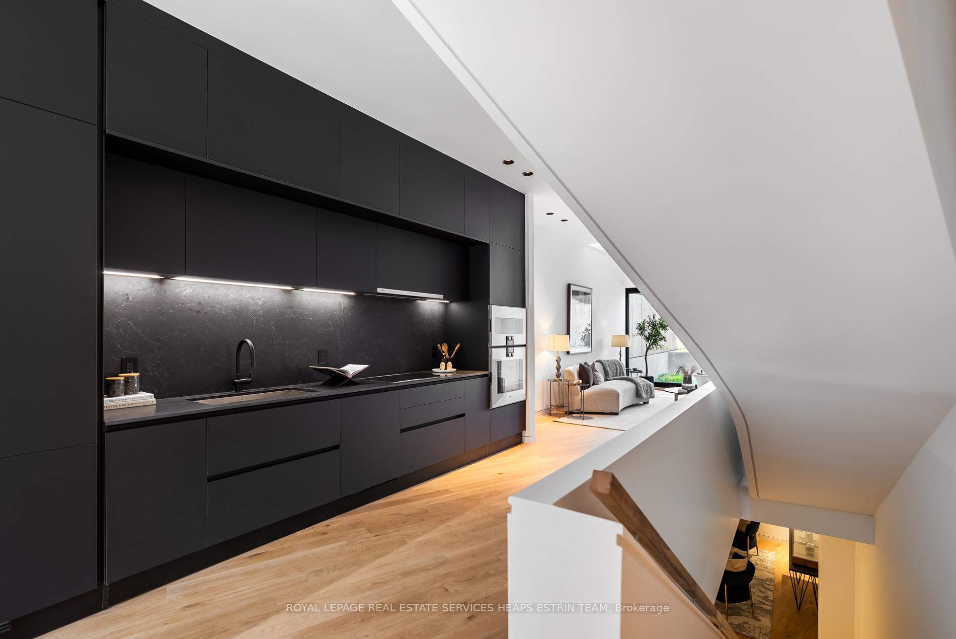 Photo 8 of 44 Foxley Street, Toronto, Trinity-Bellwoods — HOMEH