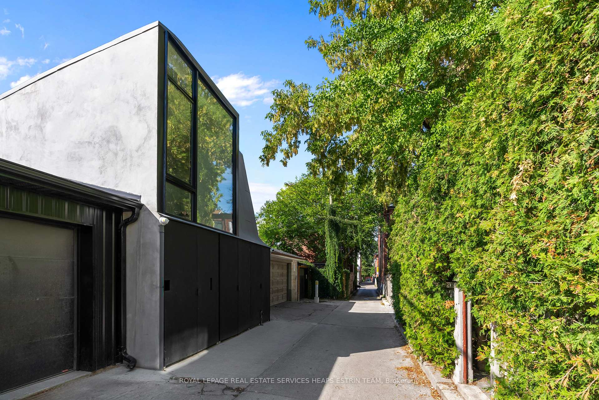 Photo 40 of 44 Foxley Street, Toronto, Trinity-Bellwoods — HOMEH