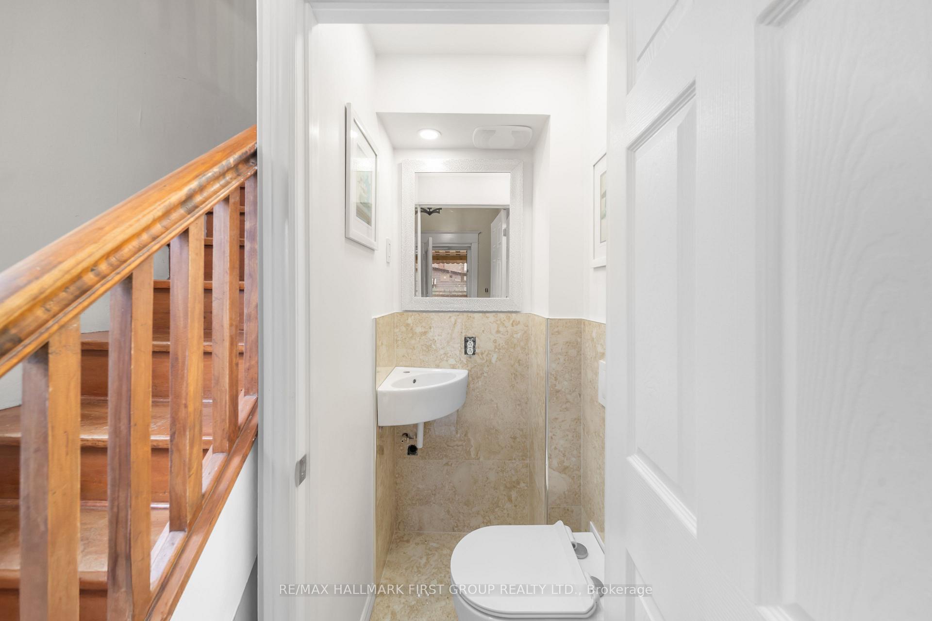 Photo 10 of 7 Mcmurchy Avenue S, Brampton, Downtown Brampton — HOMEH