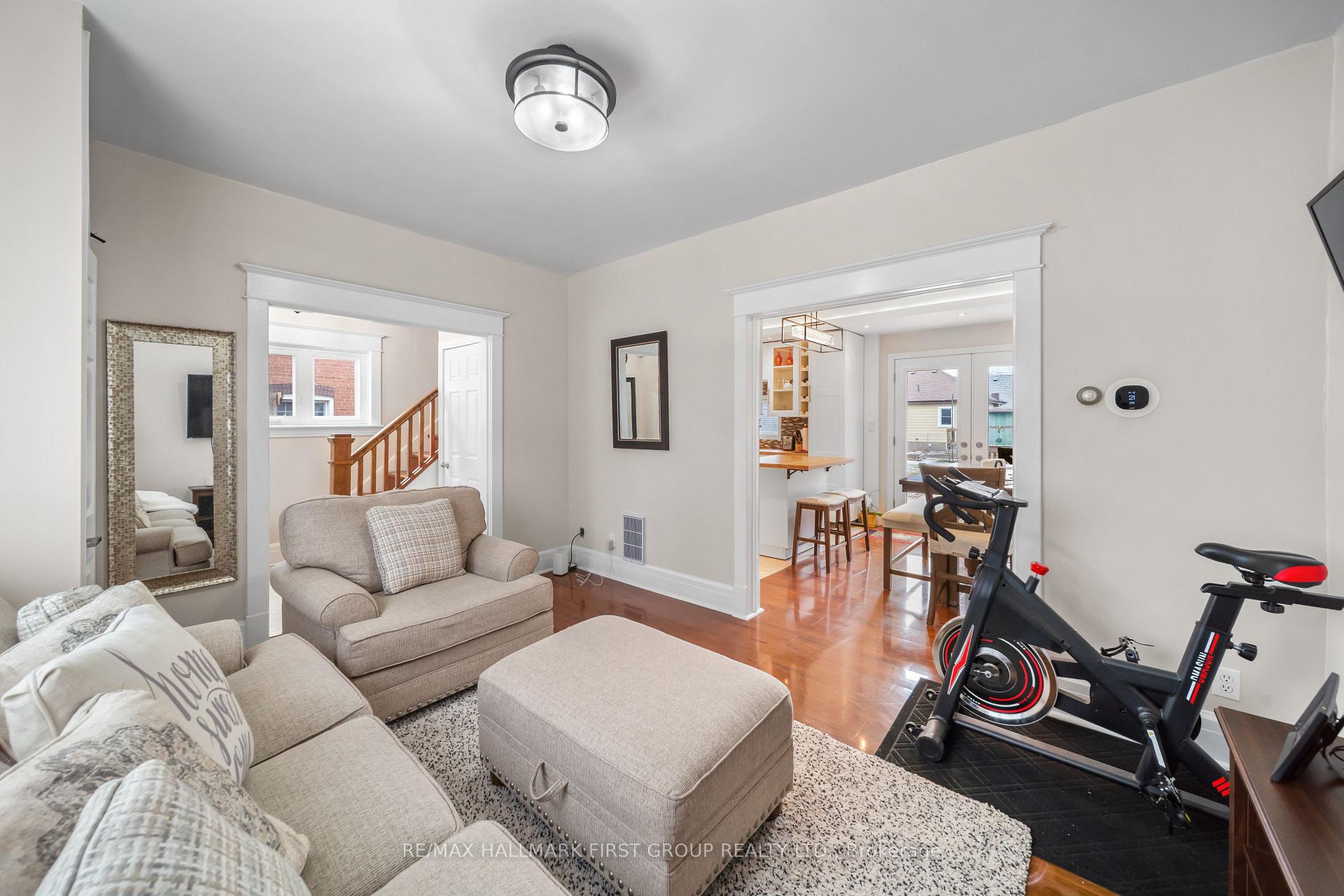 Photo 17 of 7 Mcmurchy Avenue S, Brampton, Downtown Brampton — HOMEH