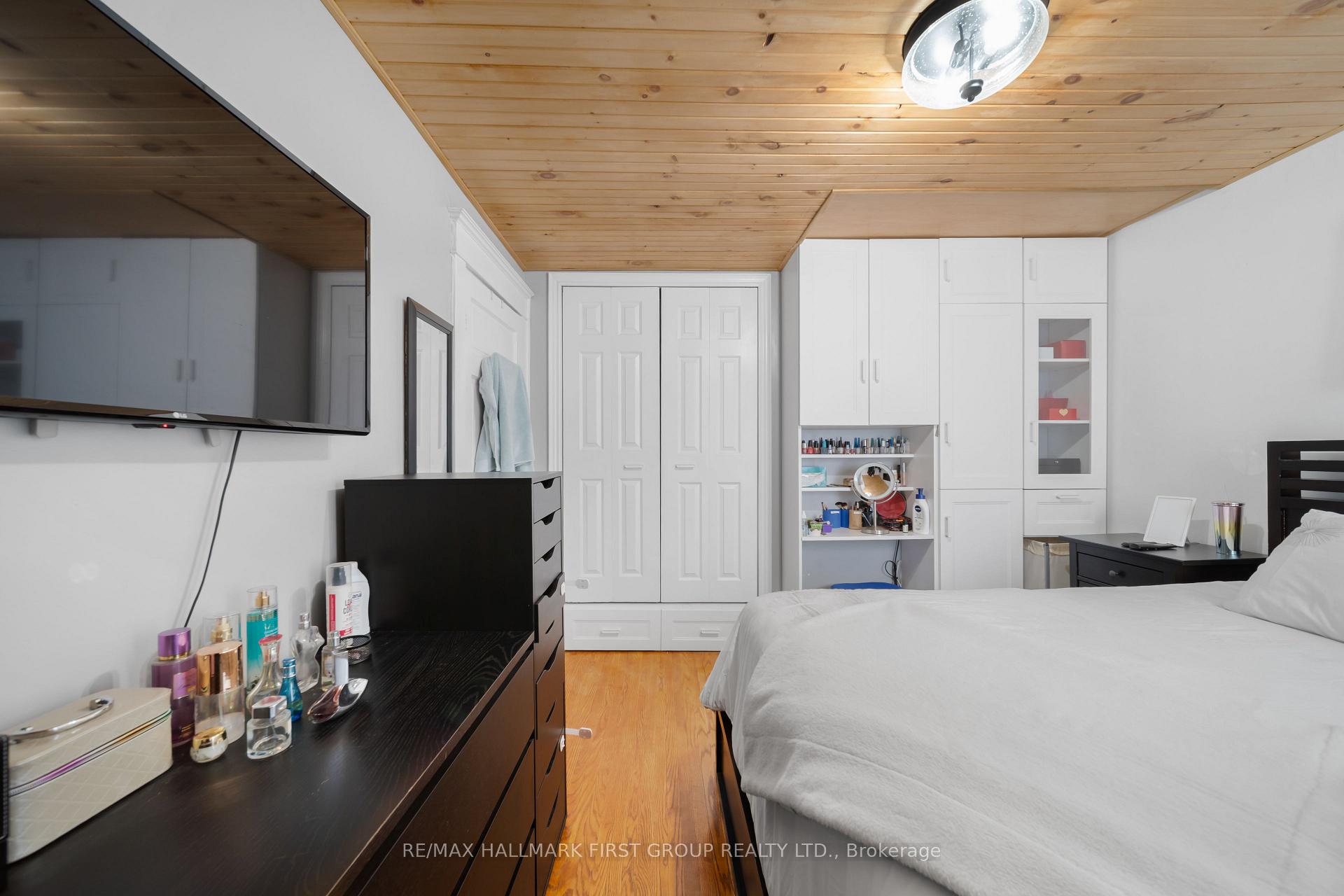 Photo 33 of 7 Mcmurchy Avenue S, Brampton, Downtown Brampton — HOMEH
