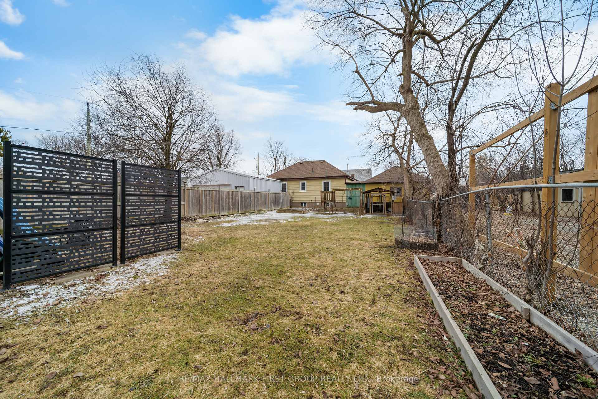 Photo 40 of 7 Mcmurchy Avenue S, Brampton, Downtown Brampton — HOMEH