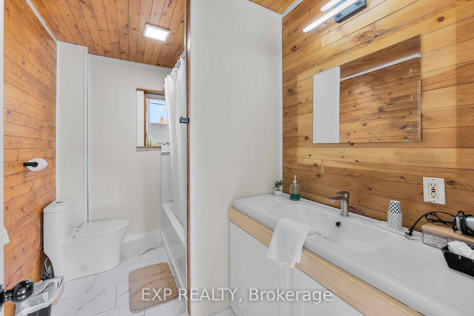 Photo 5 of 60 Margery Road, Welland, Welland Downtown — HOMEH