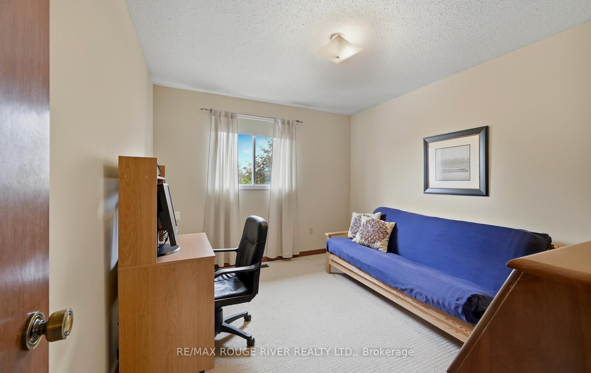 Photo 22 of 17 Cloverfield Street, Clarington, Courtice — HOMEH
