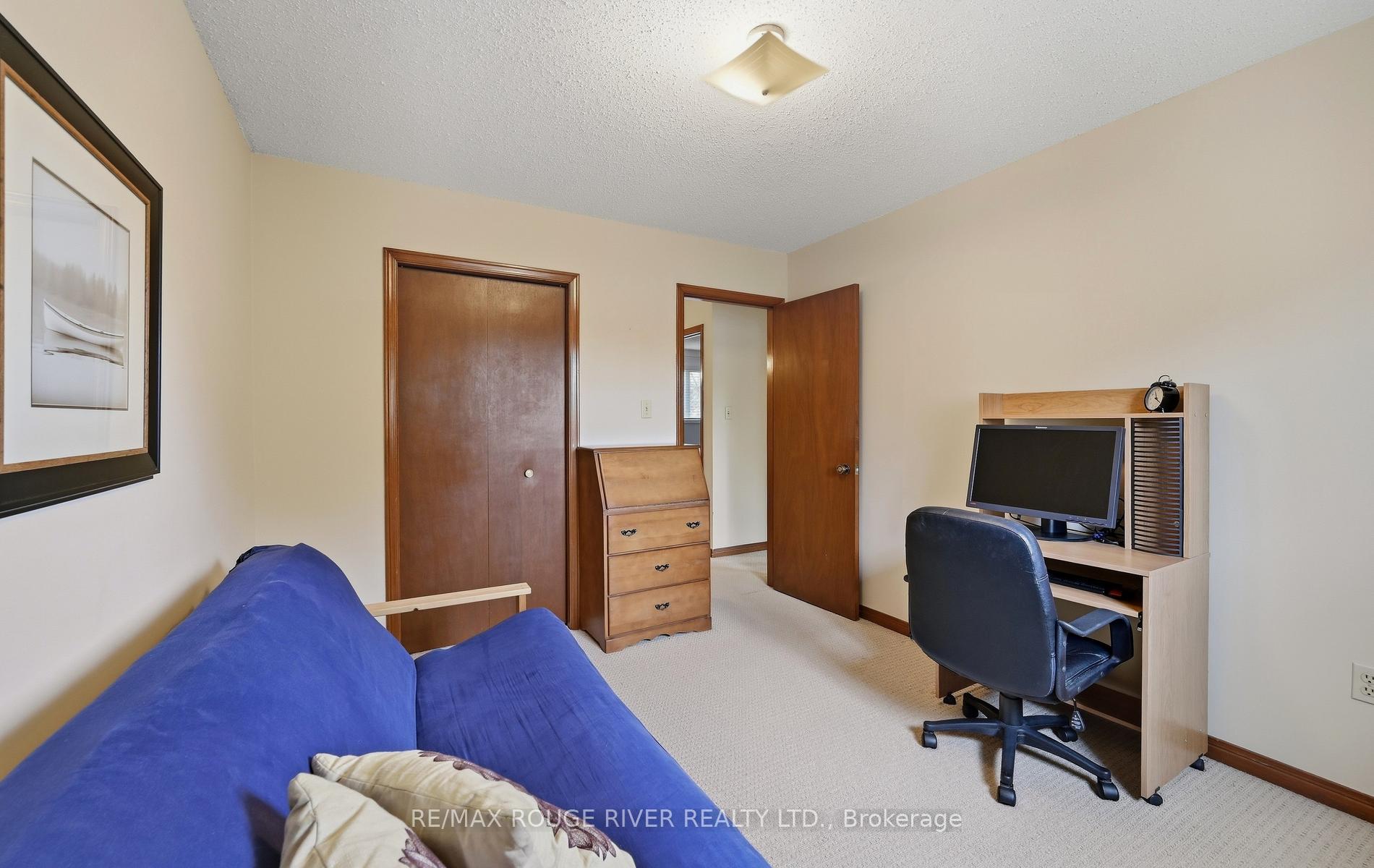 Photo 23 of 17 Cloverfield Street, Clarington, Courtice — HOMEH