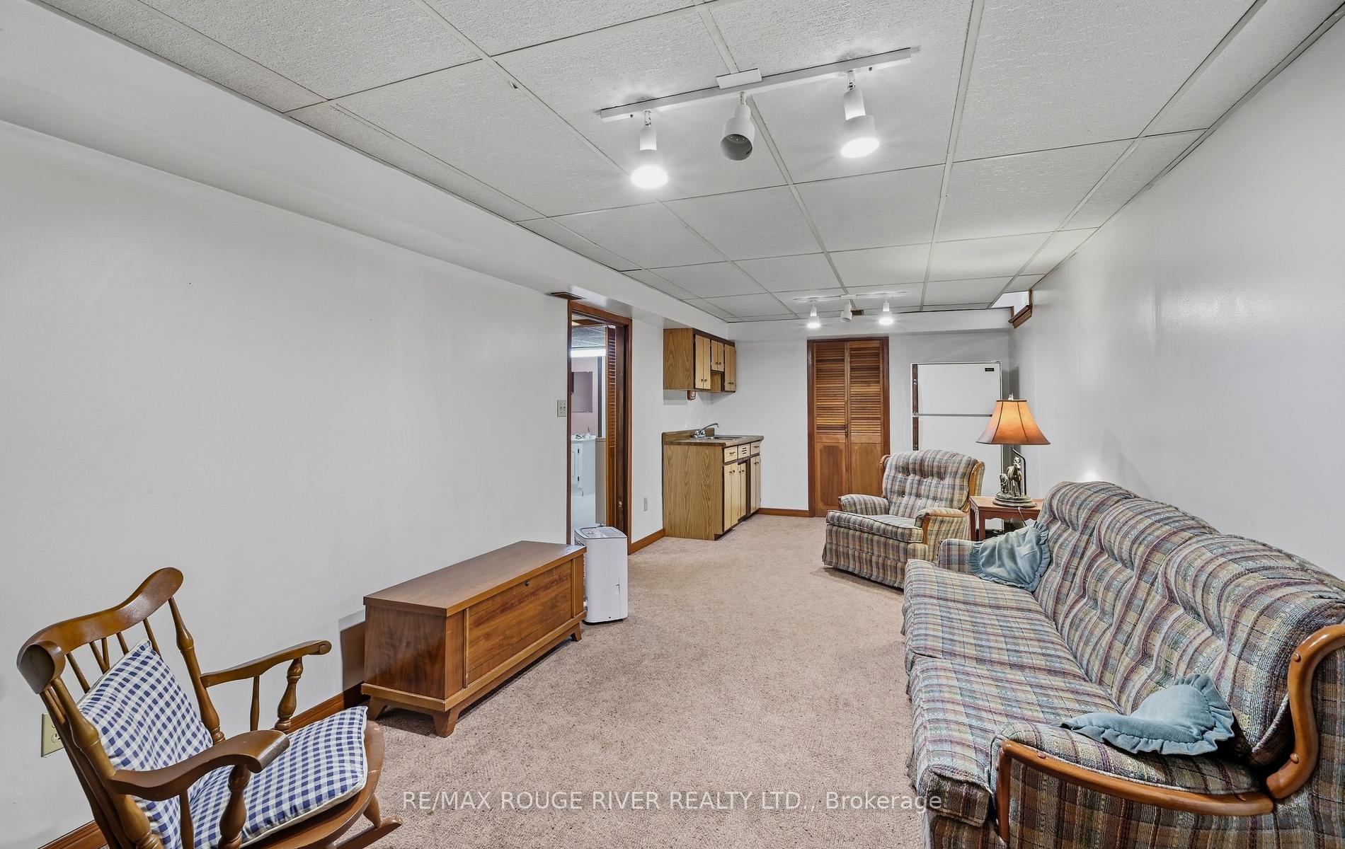 Photo 26 of 17 Cloverfield Street, Clarington, Courtice — HOMEH