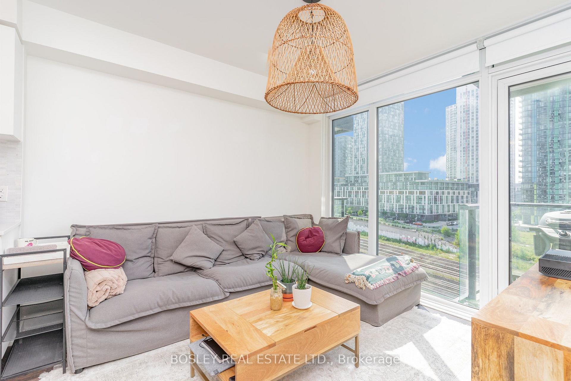 Photo 7 of Unit 411E, 576 Front Street W, Toronto, Waterfront Communities — HOMEH