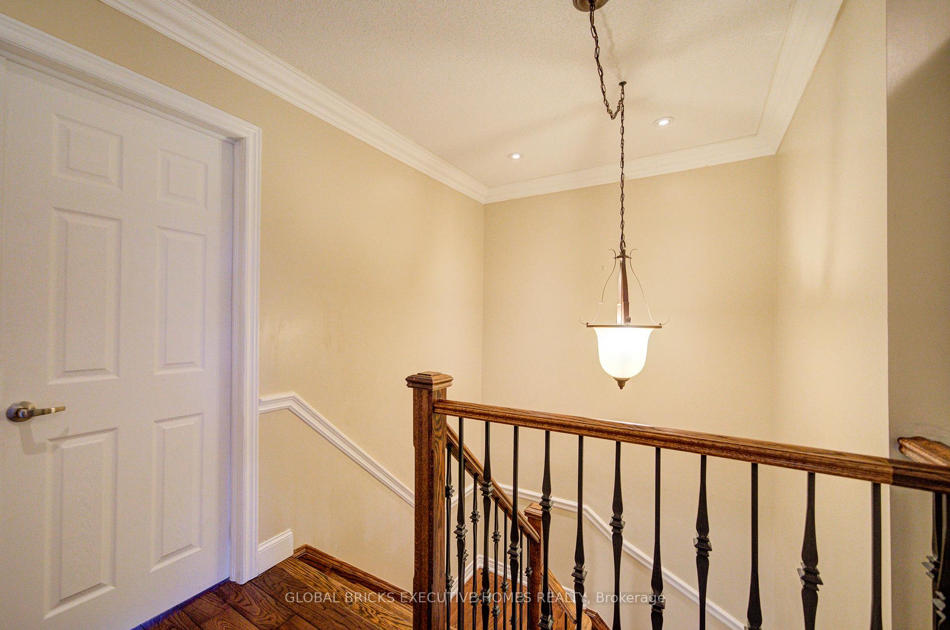 Photo 18 of 3885 Eglinton Avenue, Mississauga, Churchill Meadows — HOMEH