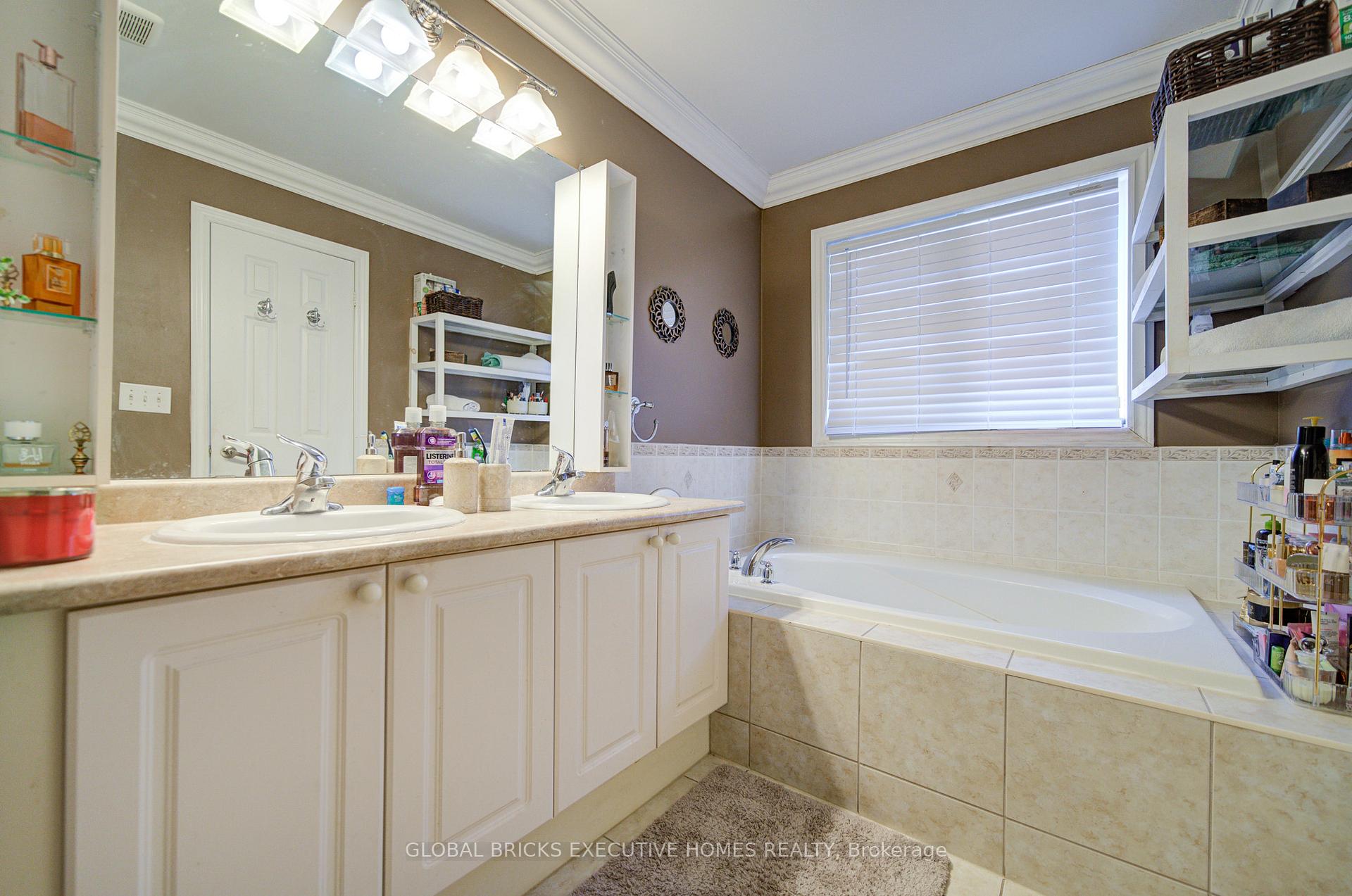 Photo 25 of 3885 Eglinton Avenue, Mississauga, Churchill Meadows — HOMEH