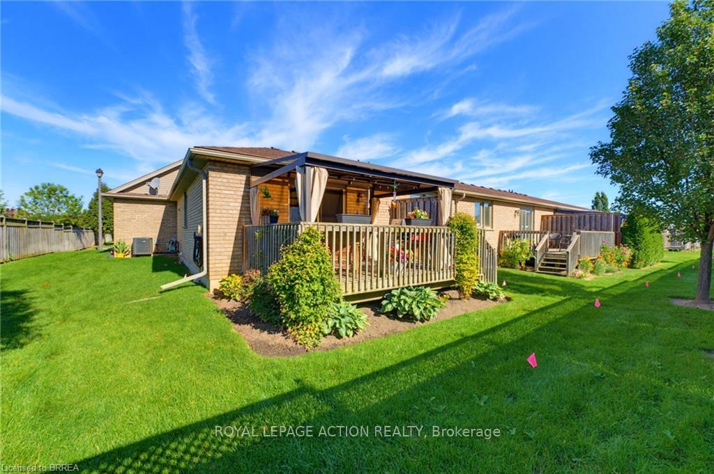 Photo 3 of Unit 8, 601 Conklin Road, Brantford, Empire South — HOMEH