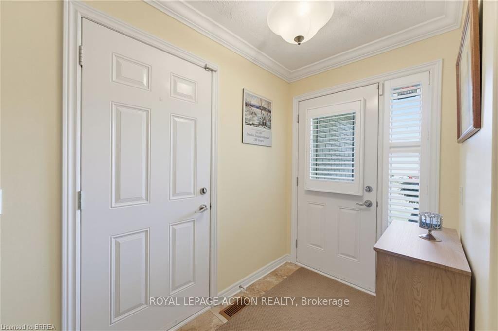 Photo 6 of Unit 8, 601 Conklin Road, Brantford, Empire South — HOMEH