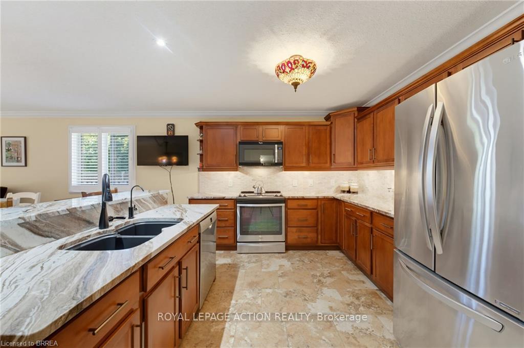 Photo 10 of Unit 8, 601 Conklin Road, Brantford, Empire South — HOMEH