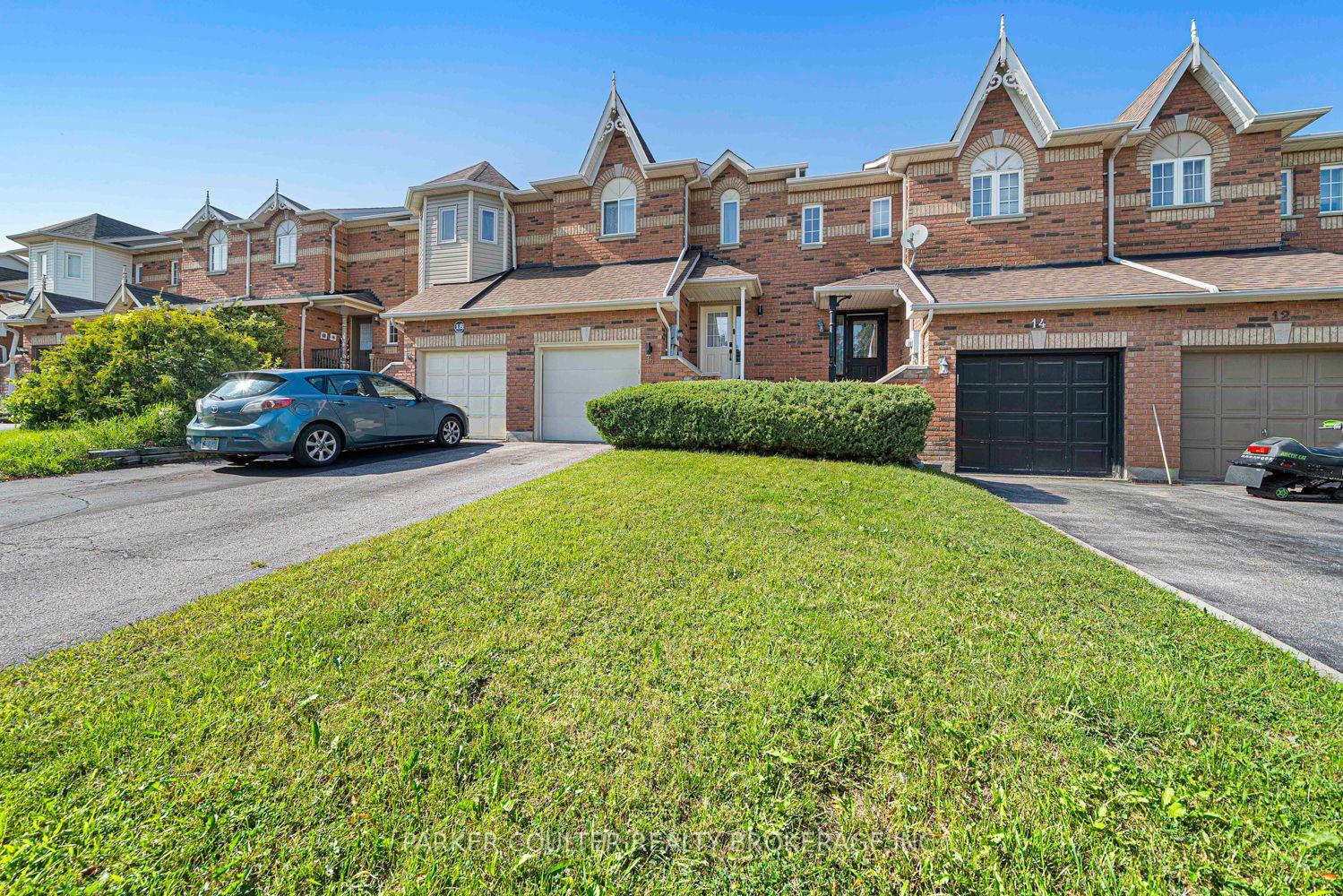 Photo 2 of 16 Drake Drive, Barrie, Painswick South — HOMEH
