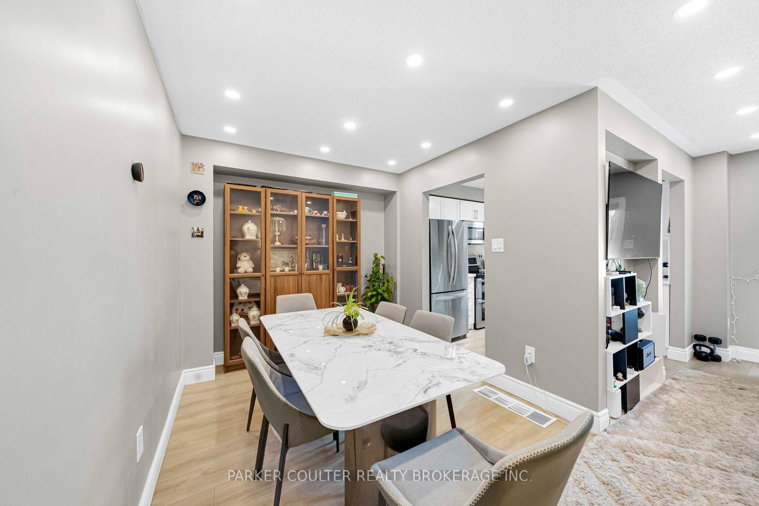 Photo 7 of 16 Drake Drive, Barrie, Painswick South — HOMEH