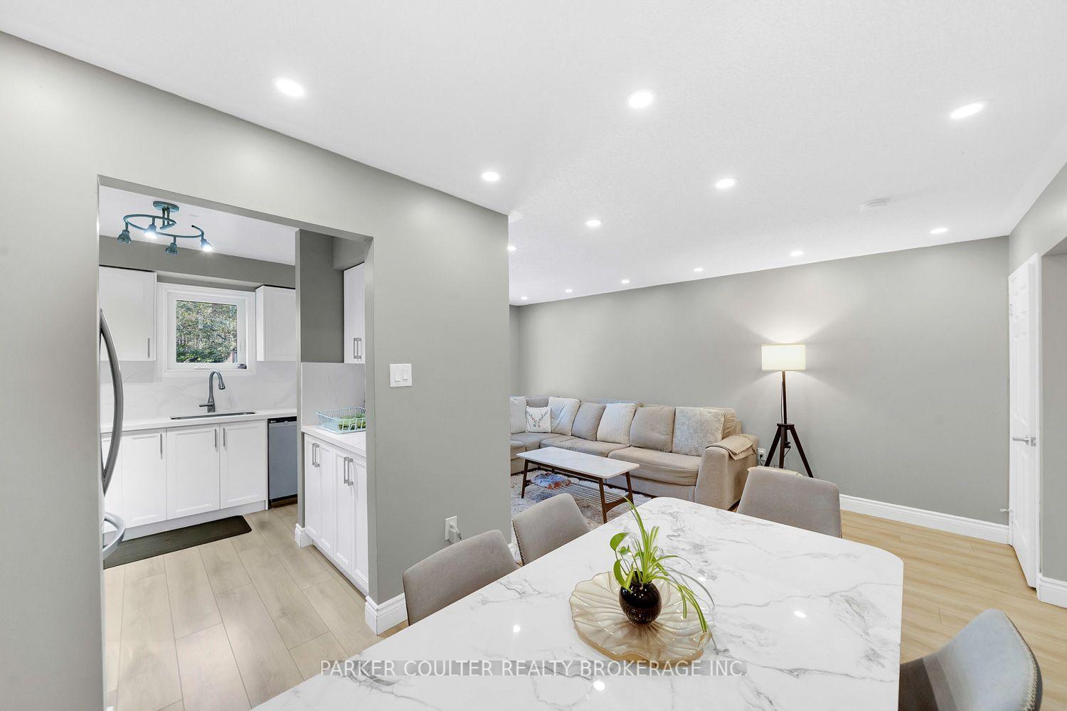 Photo 8 of 16 Drake Drive, Barrie, Painswick South — HOMEH
