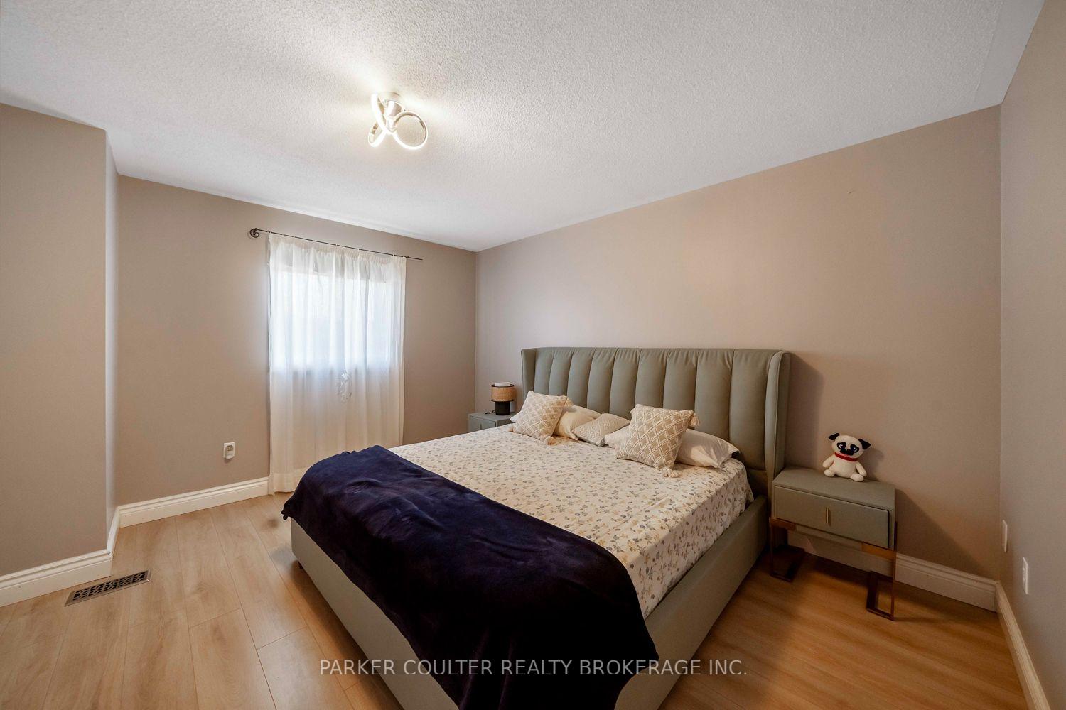 Photo 27 of 16 Drake Drive, Barrie, Painswick South — HOMEH