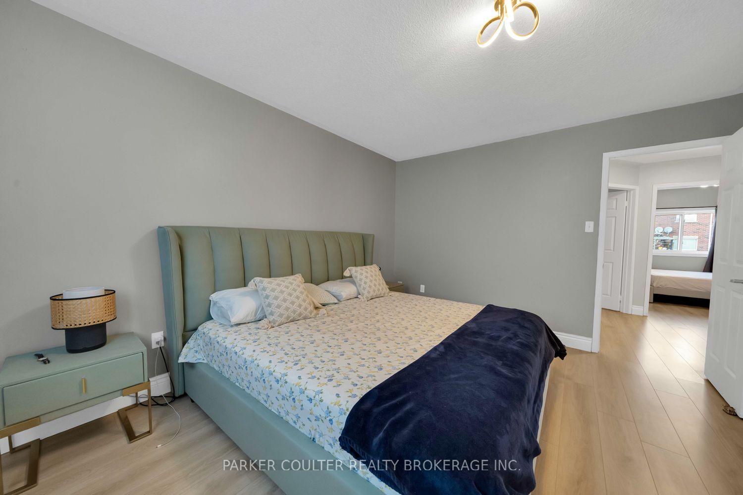 Photo 31 of 16 Drake Drive, Barrie, Painswick South — HOMEH