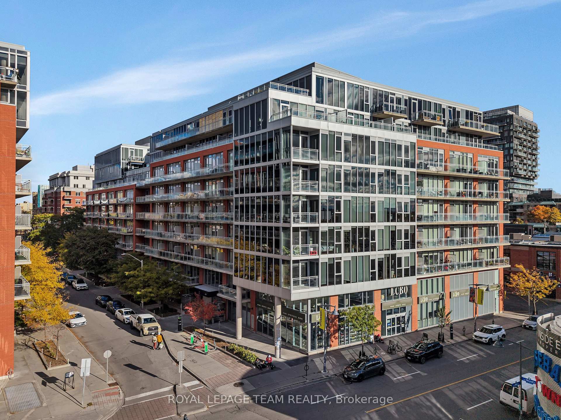 Photo of Unit 905, 360 Mcleod Street