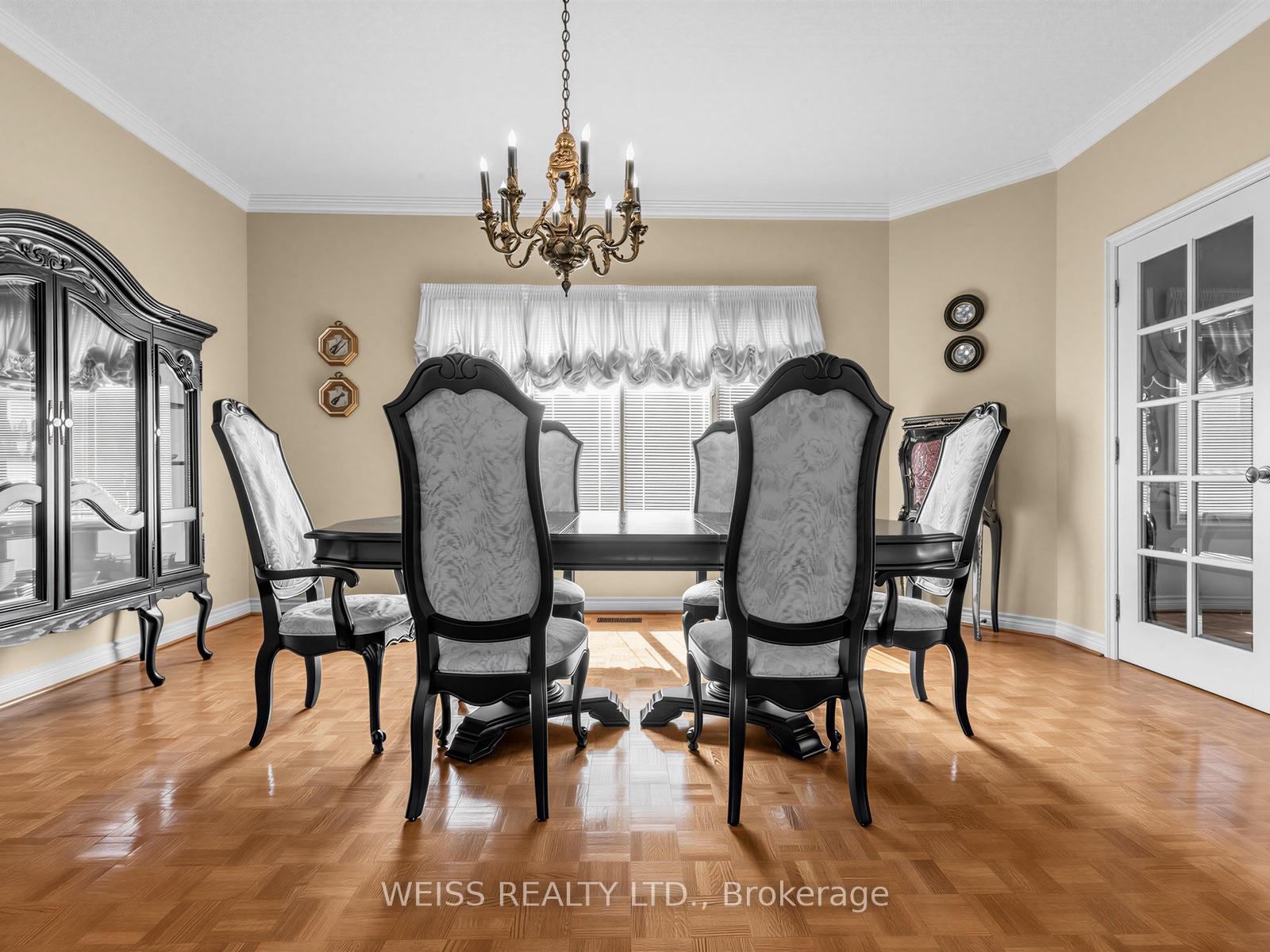 Photo 9 of 238 Bourbon Street, Vaughan, East Woodbridge — HOMEH
