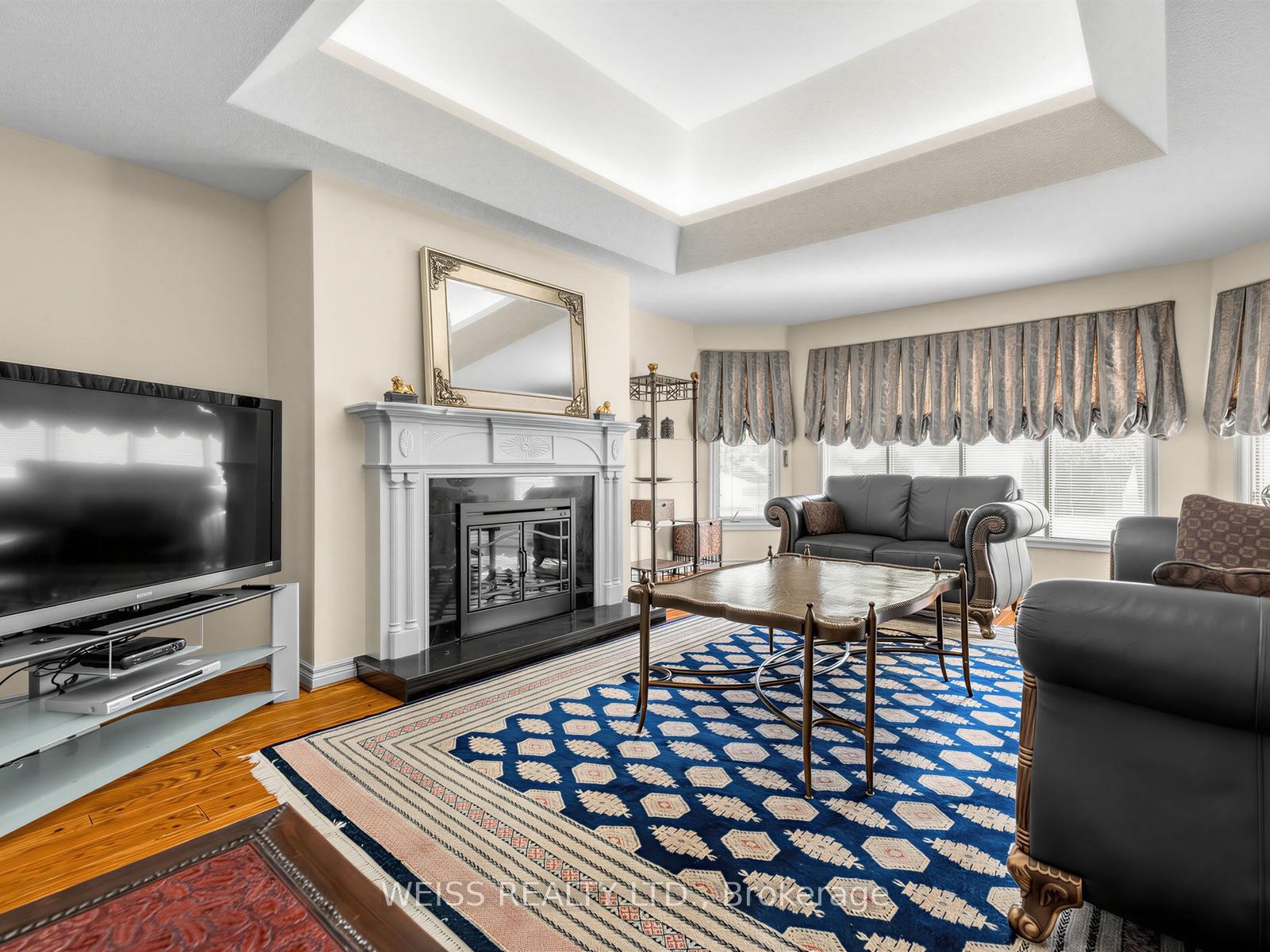 Photo 10 of 238 Bourbon Street, Vaughan, East Woodbridge — HOMEH