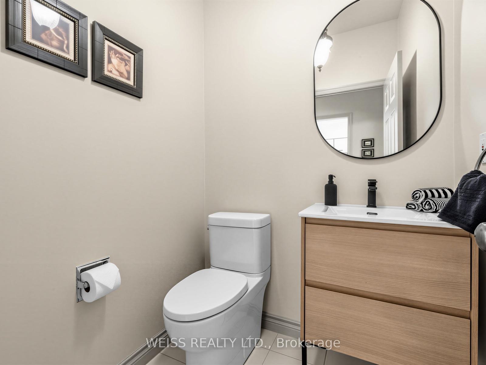 Photo 11 of 238 Bourbon Street, Vaughan, East Woodbridge — HOMEH