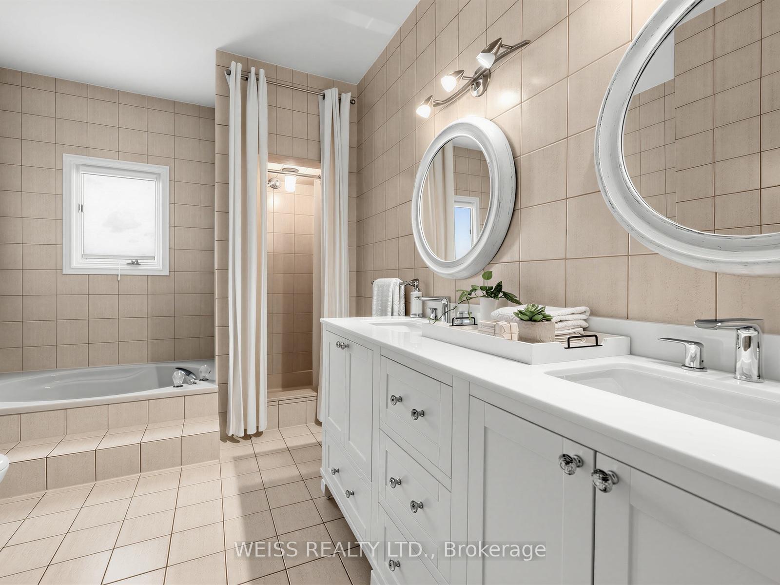 Photo 16 of 238 Bourbon Street, Vaughan, East Woodbridge — HOMEH
