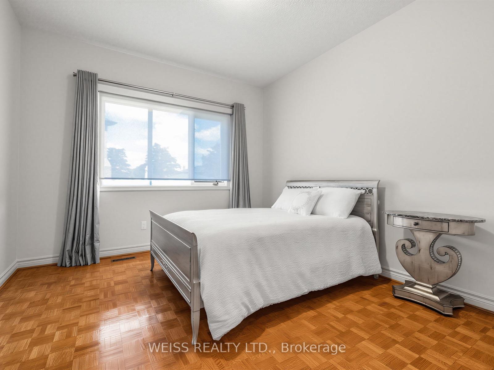 Photo 19 of 238 Bourbon Street, Vaughan, East Woodbridge — HOMEH
