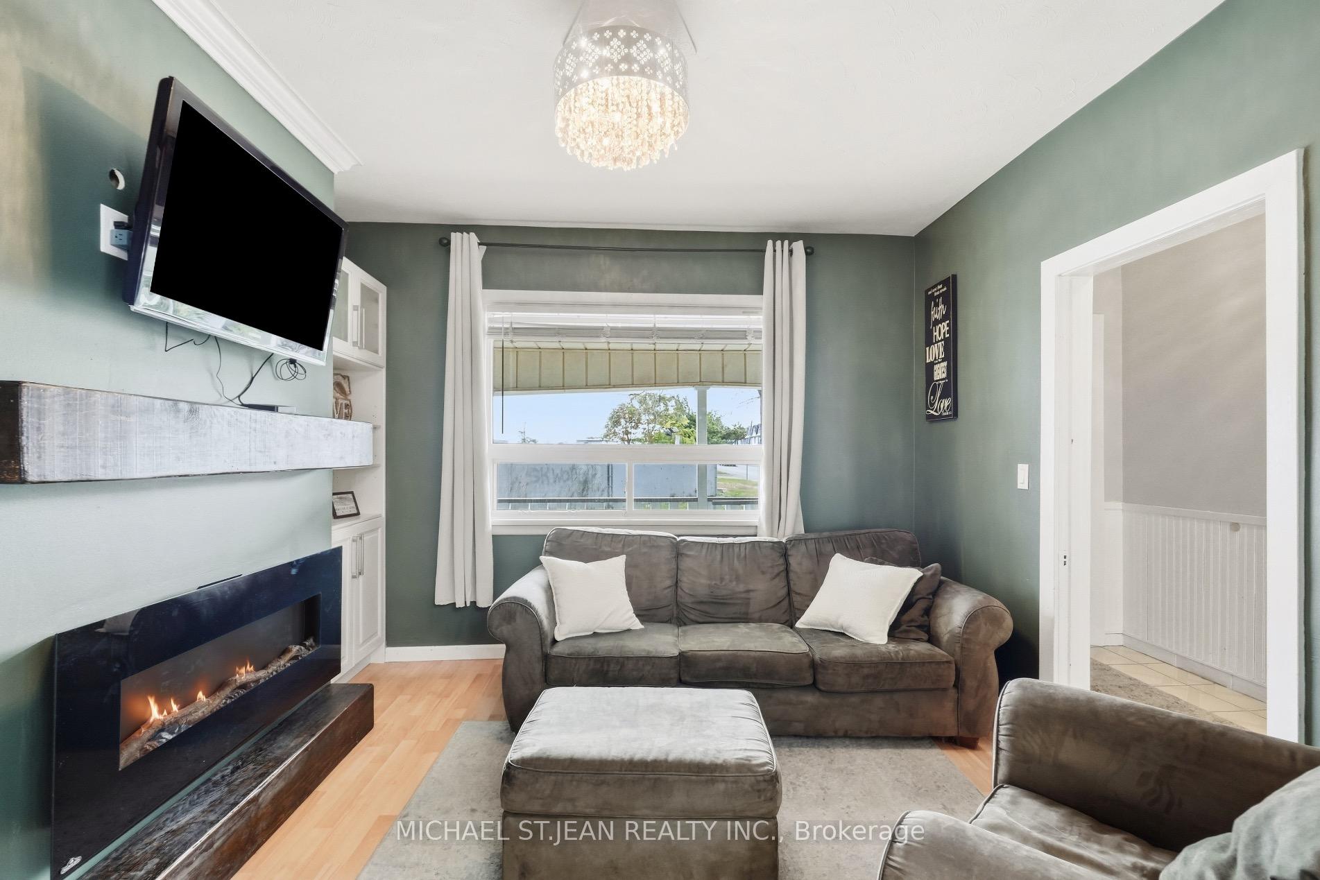 Photo 11 of 205 Lottridge Street, Hamilton, Stipley — HOMEH