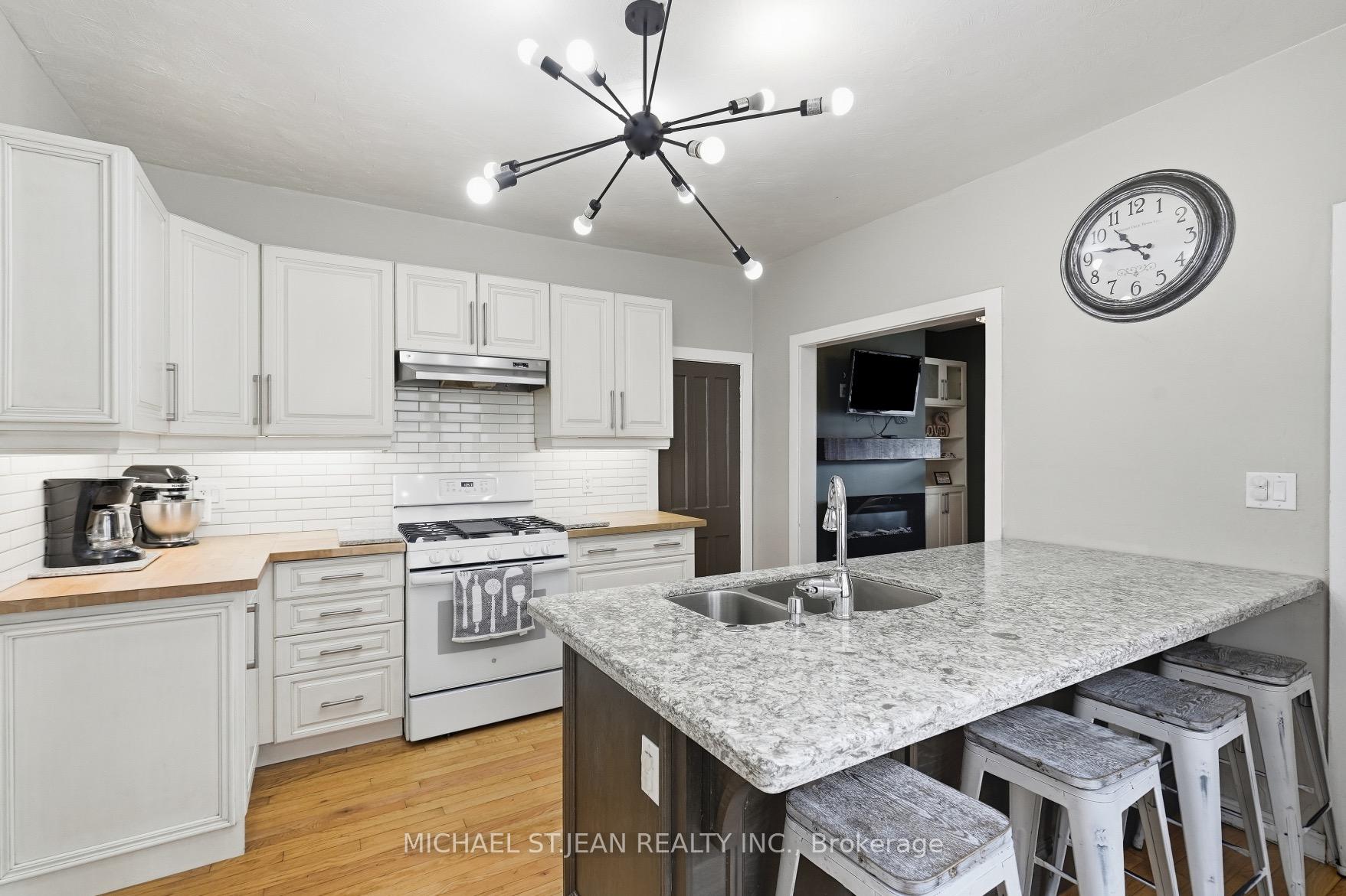 Photo 17 of 205 Lottridge Street, Hamilton, Stipley — HOMEH