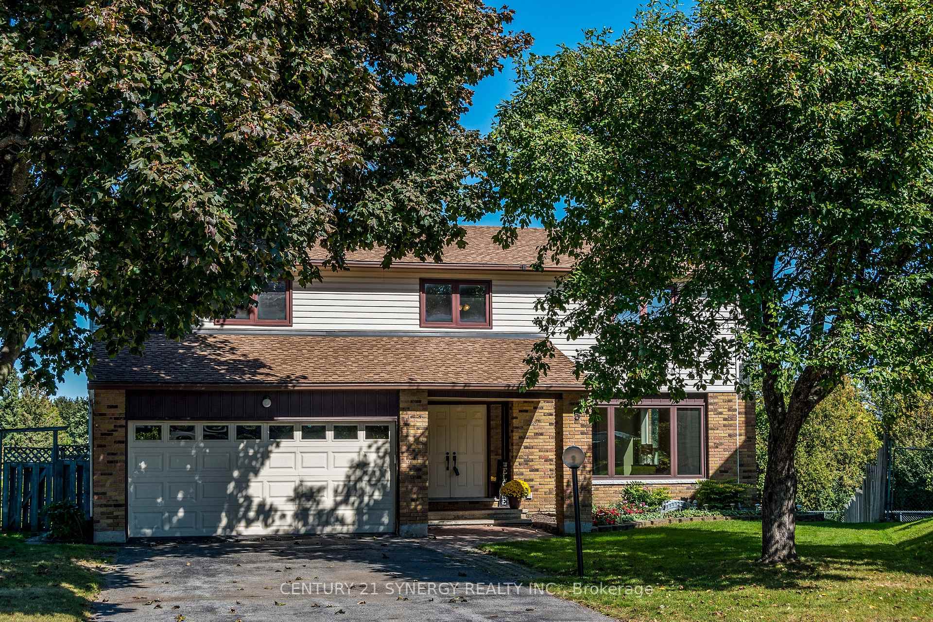 Photo 2 of 5 Chalice Court, Ottawa, Barrhaven - Pheasant Run — HOMEH