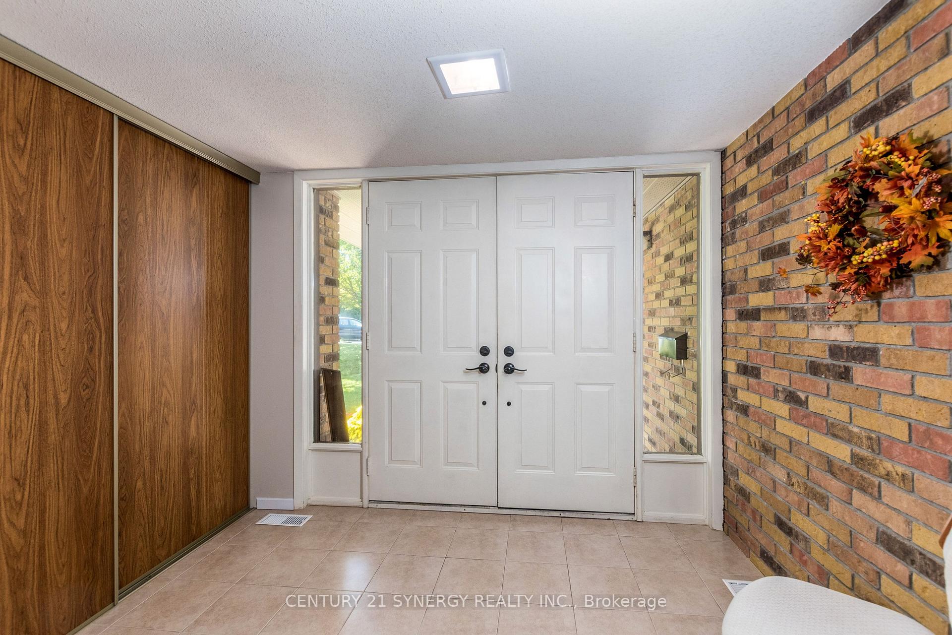 Photo 5 of 5 Chalice Court, Ottawa, Barrhaven - Pheasant Run — HOMEH