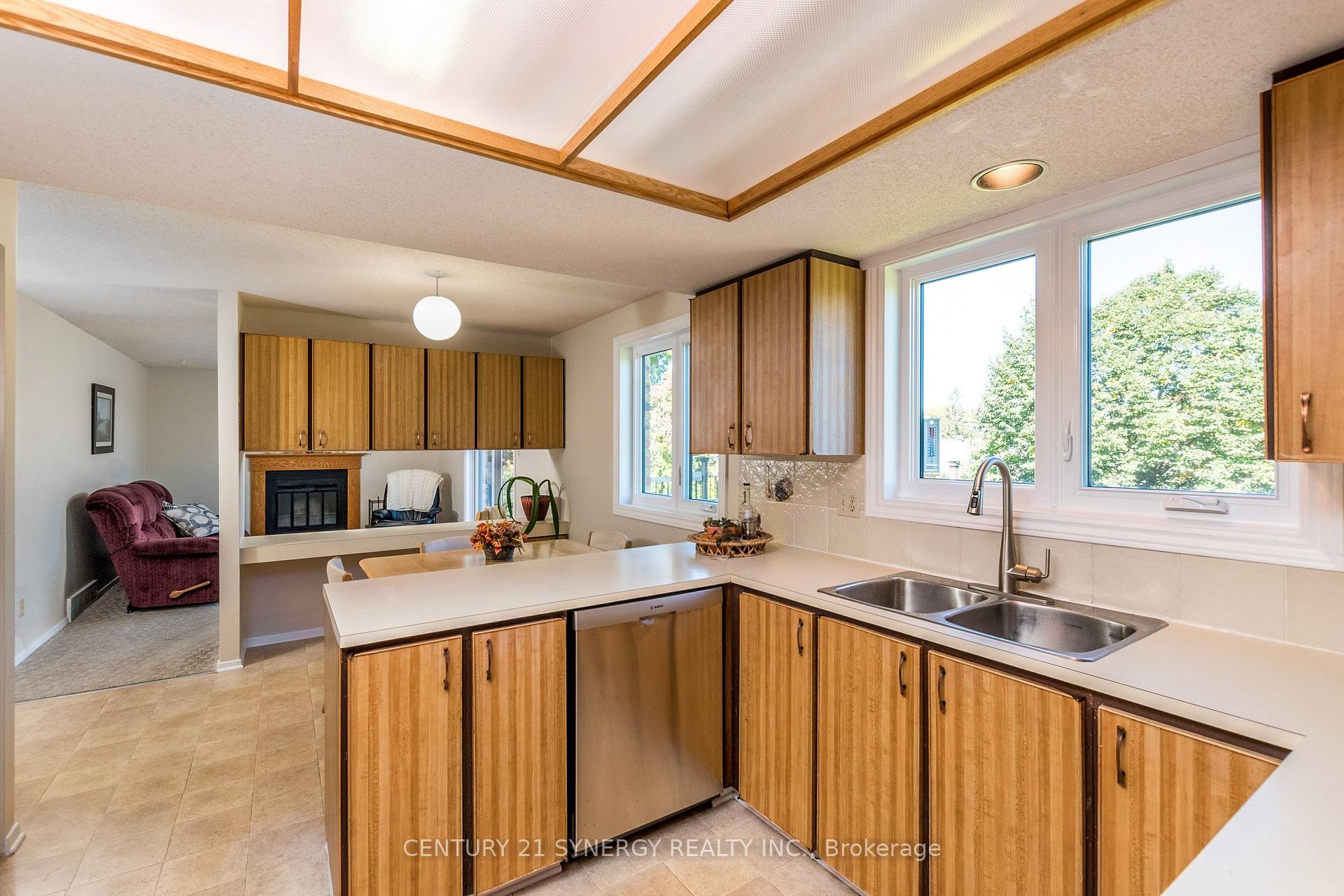 Photo 14 of 5 Chalice Court, Ottawa, Barrhaven - Pheasant Run — HOMEH