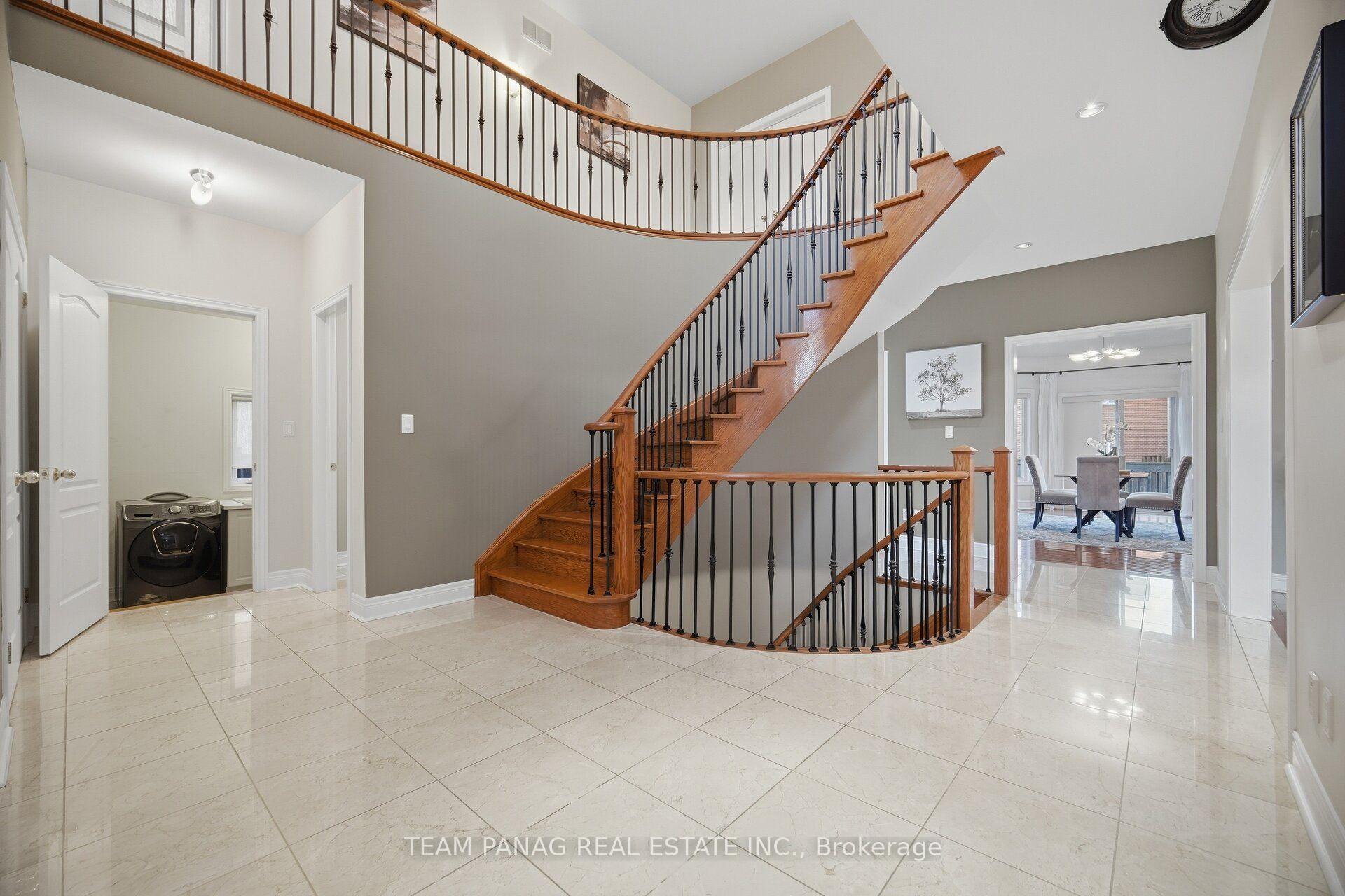 Photo 27 of 58 Saint Hubert Drive, Brampton, Vales of Castlemore North — HOMEH