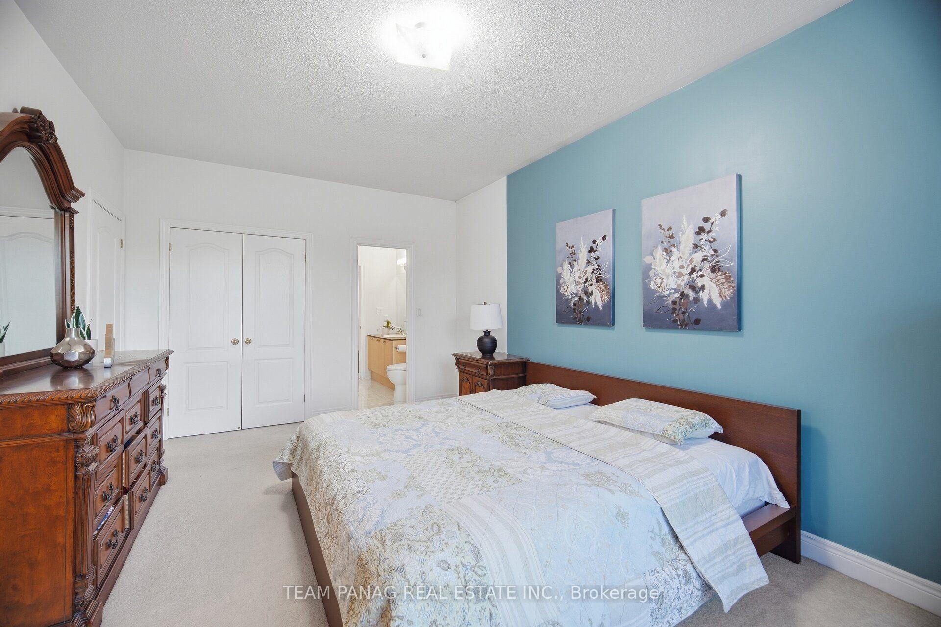 Photo 44 of 58 Saint Hubert Drive, Brampton, Vales of Castlemore North — HOMEH