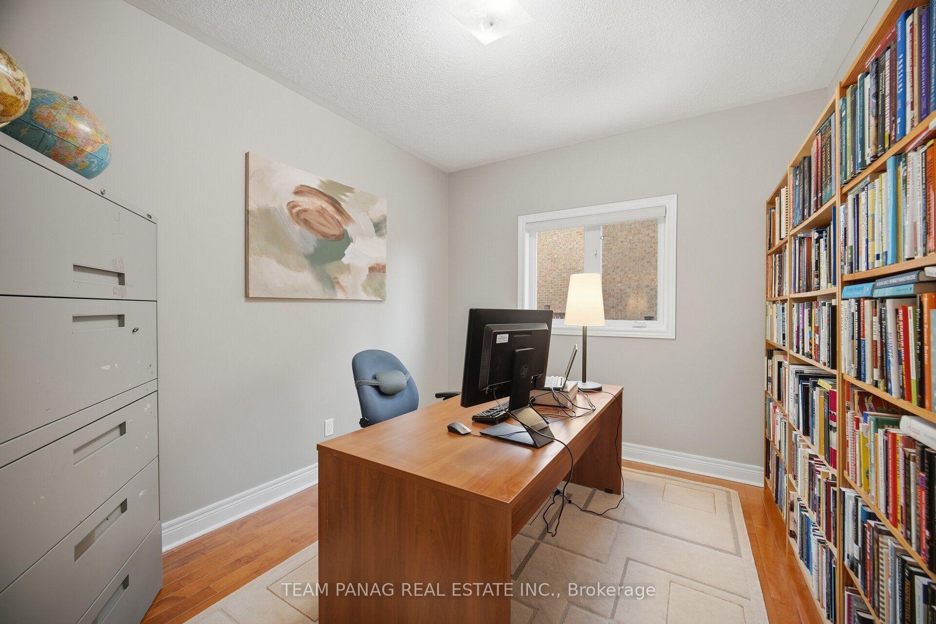 Photo 24 of 58 Saint Hubert Drive, Brampton, Vales of Castlemore North — HOMEH